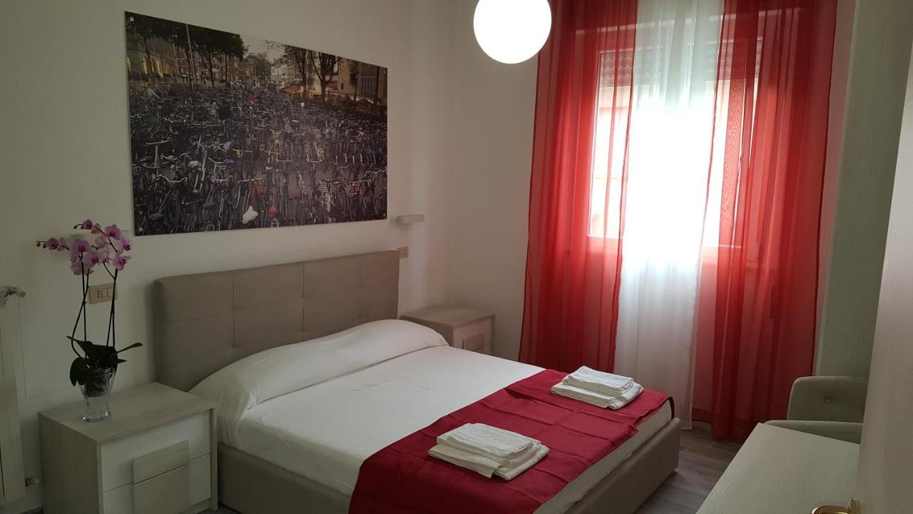 La Locanda Di Gioele Camaiore Bagian luar foto